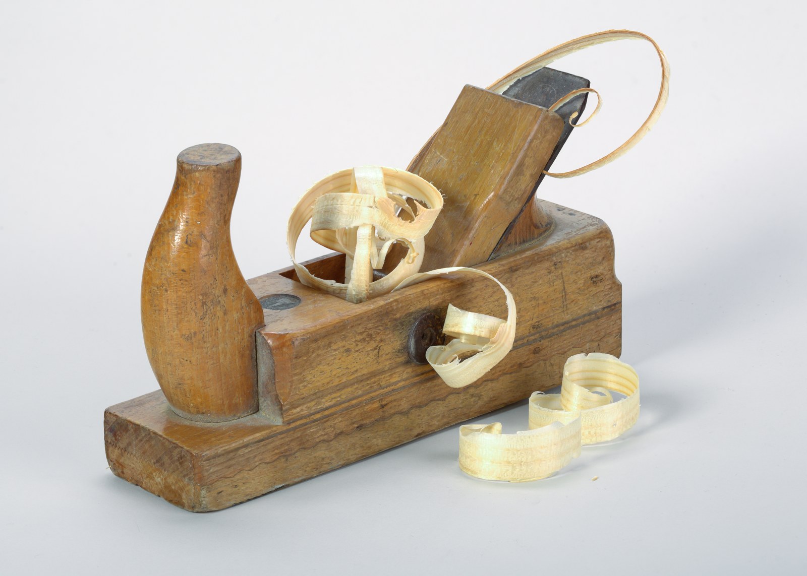 Holz und traditionelles Tischlerwerkzeug